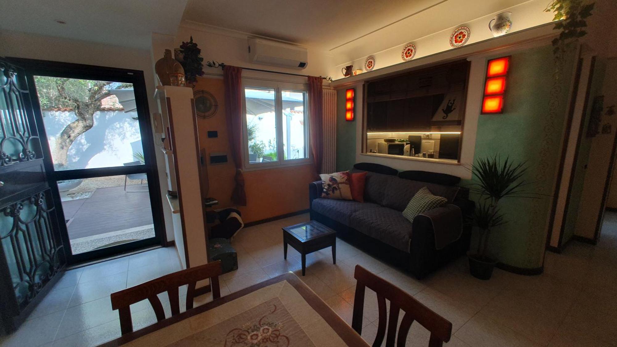 Apartment Lilli Urban Garden - Private Garden And Reserved Free Parking In Detached House Surrounded By The Greenery Of Rome