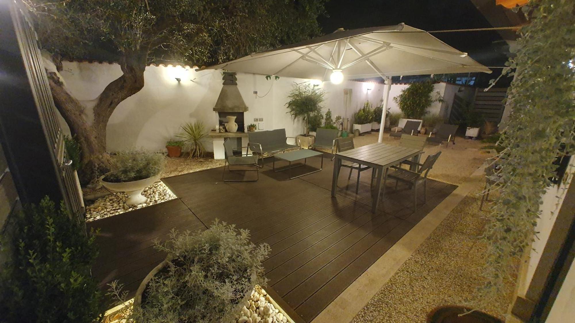 Lilli Urban Garden - Private Garden And Reserved Free Parking In Detached House Surrounded By The Greenery Of Apartment